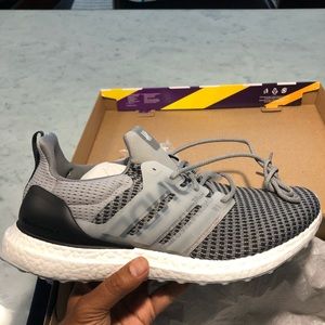 Undefeated x Ultraboost shift grey 9.5